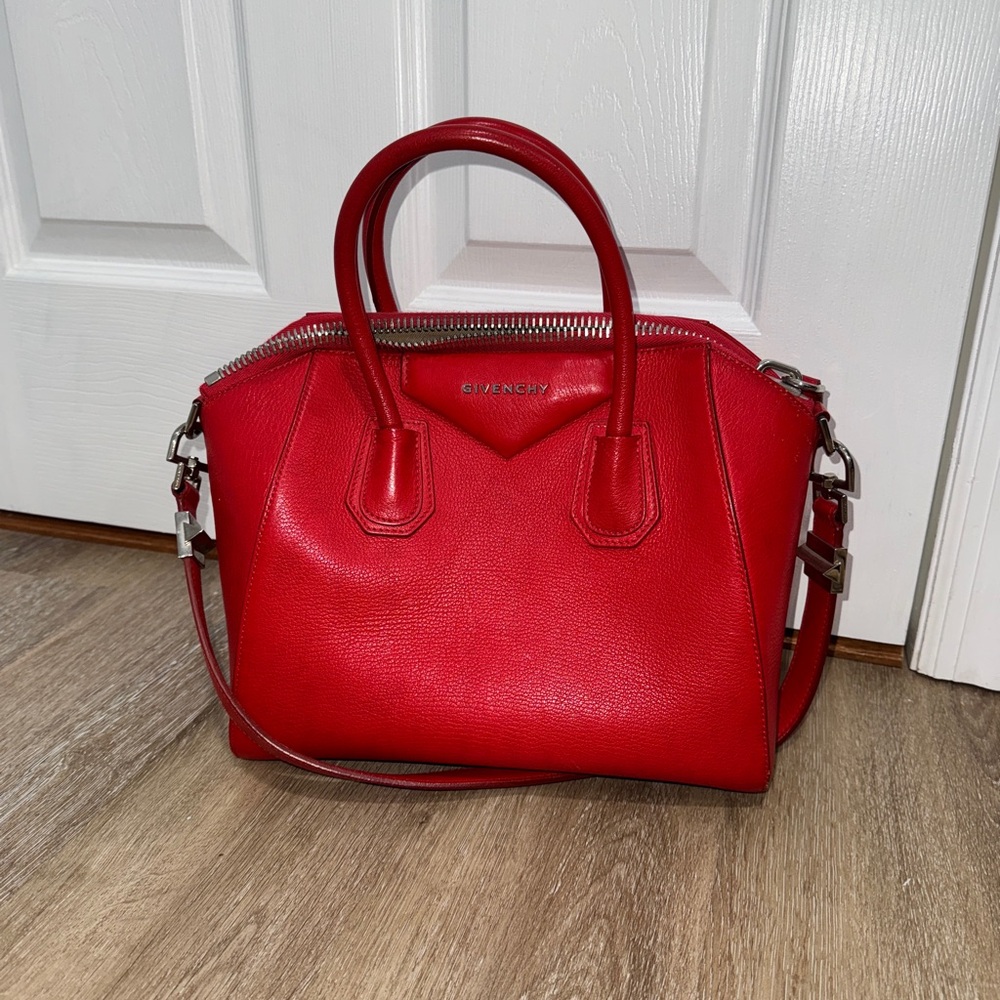 Givenchy Antigonia